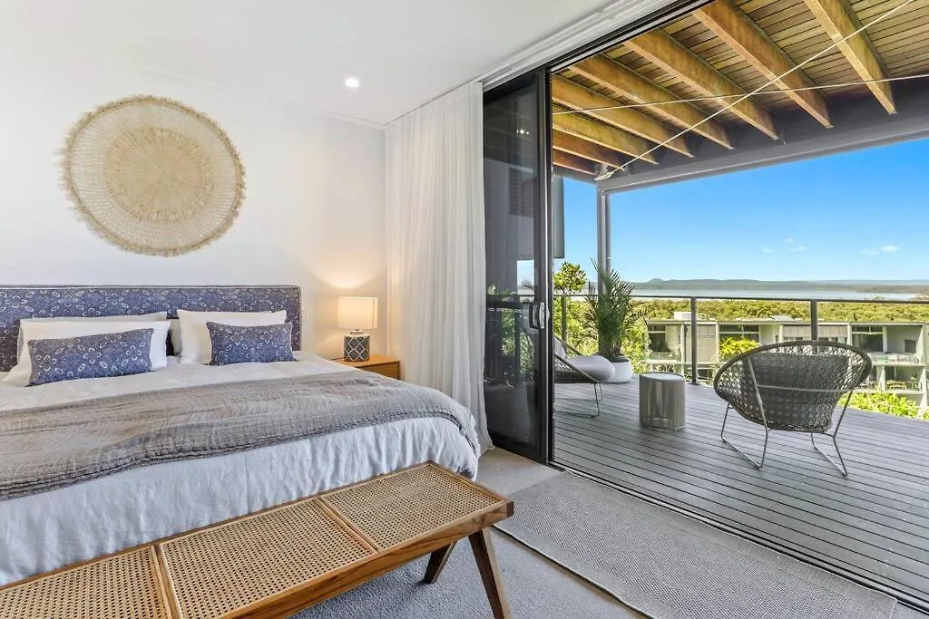 Luxury Holiday Living, Noosa Heads Holiday home